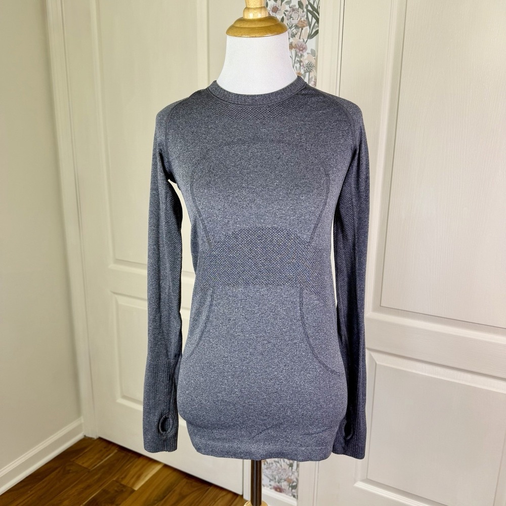Lululemon Swiftly Tech Shirt Top Women's 4 Gray Stretch Athletic Active Logo